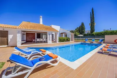 Gallery image of Villa Maralinda by Villa Plus in Albufeira