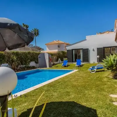 Greice Homes-650 meters from the beach