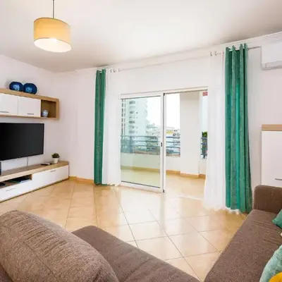 Apartamento Monarquia - T3 Quarteira