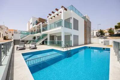 a view of a house with a swimming pool at Casa Salty in Albufeira