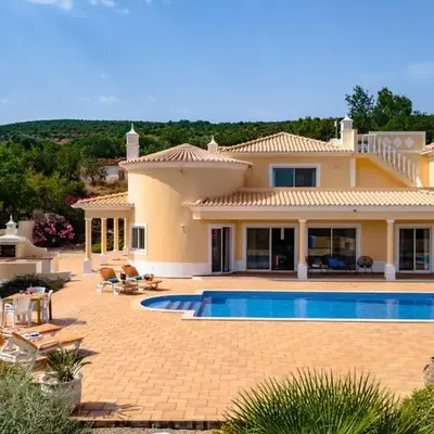 Casa do Pomar by Portucasa