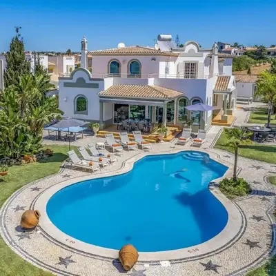 Villa Quinta da Vinha by Villa Plus