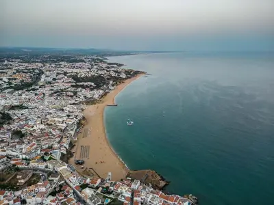 an aerial view of a beach and the ocean at Coração do Mar by OCvillas in Albufeira