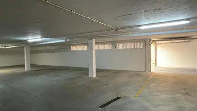 an empty room with a garage with a wall at Oura Oasis A by Check-in Portugal in Albufeira
