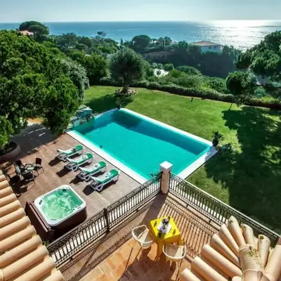 Villa Mauri Luxe - Beautiful beachfront villa