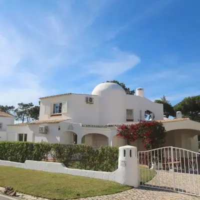 Traditional Portuguese Villa 5 Bedrooms Villa Girassol Prime Location