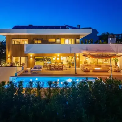 Luxury Beach Villa - Casa do Forte- Infinity Pool sea view- Beach walking distance by DreamvillasAlbufeira