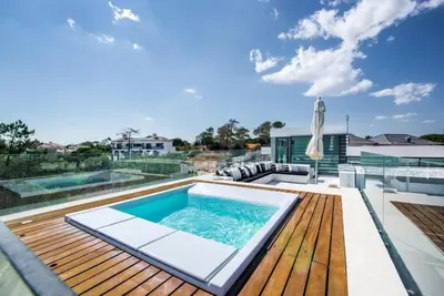 Gallery image of Villa Orla Deluxe Luxury Villa with geo-thermal swimming pool in Albufeira